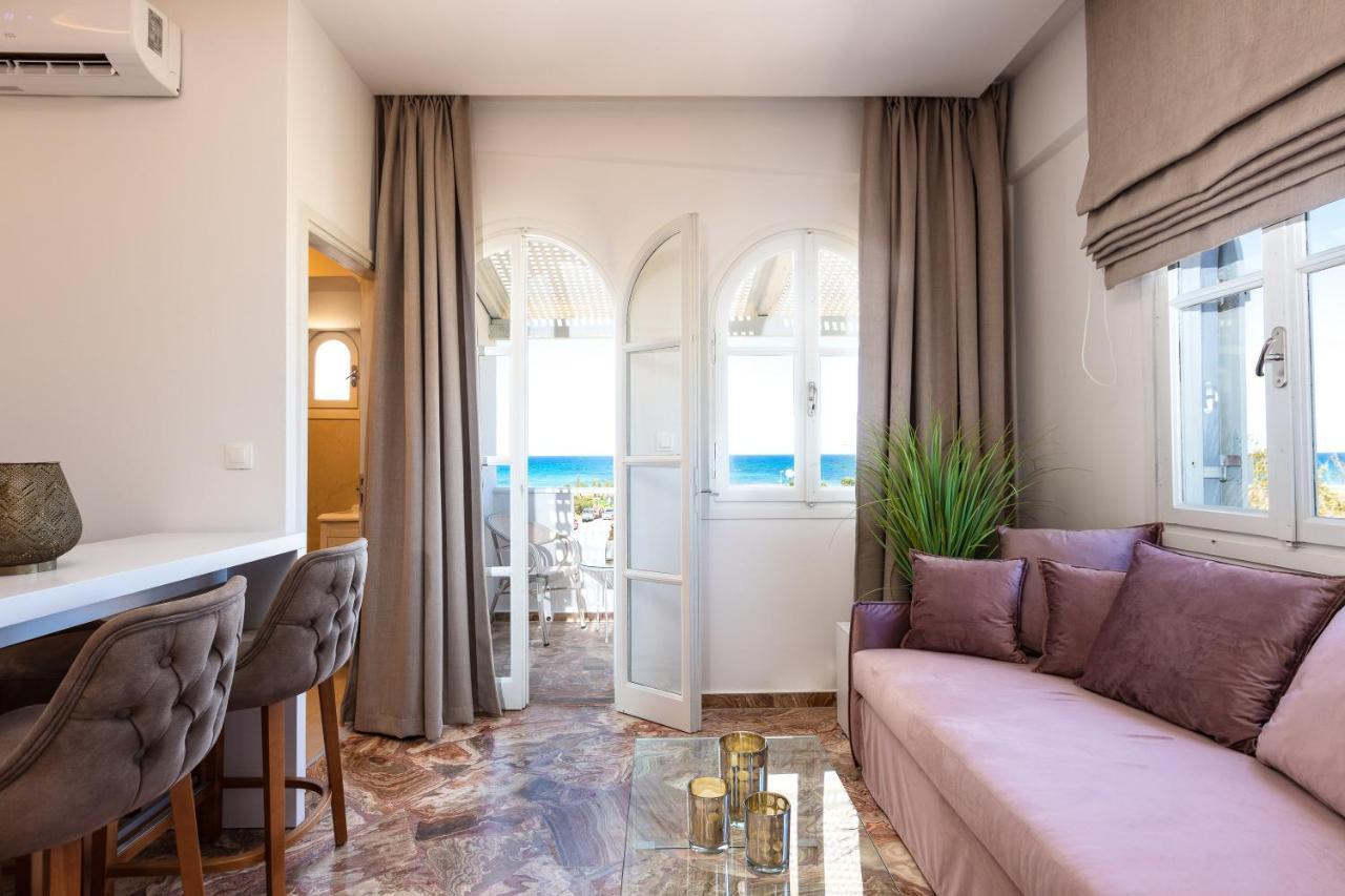 Pinelopi Beach Suites เยโอริยิอูโปลิส ภายนอก รูปภาพ