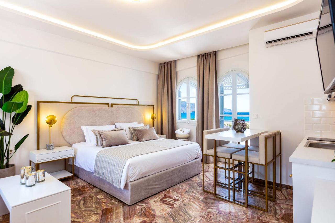 Pinelopi Beach Suites เยโอริยิอูโปลิส ภายนอก รูปภาพ